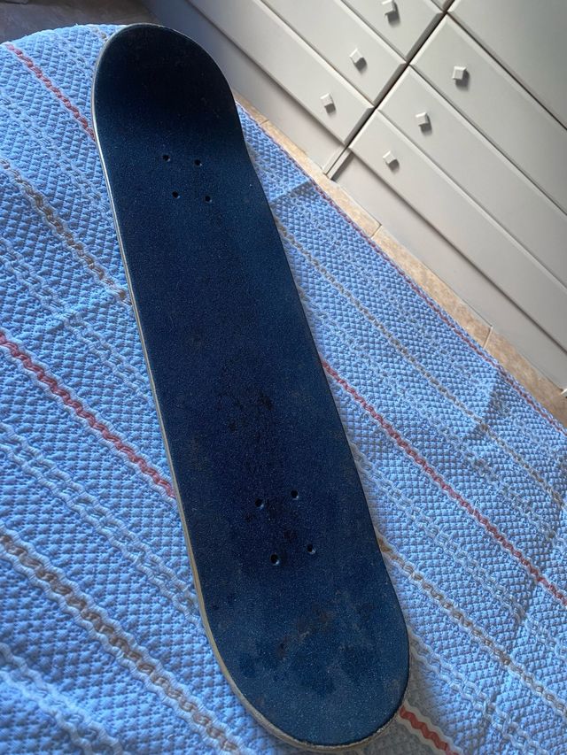 Tabla de skate diseño holográfico