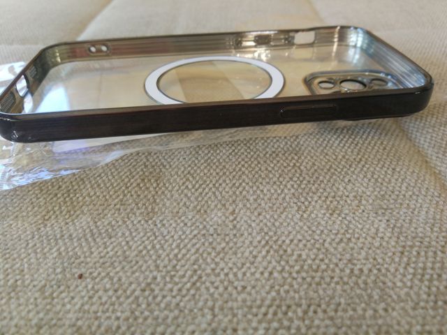 Funda iPhone 12 Pro Qiwei Negra