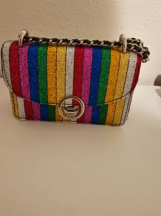 Bolso fiesta rayas brillantes. Nuevo
