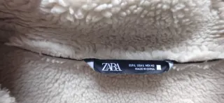 Cazadora Zara efecto piel combinada