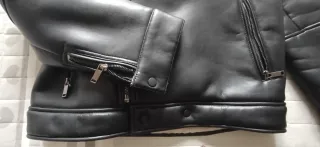 Cazadora Zara efecto piel combinada