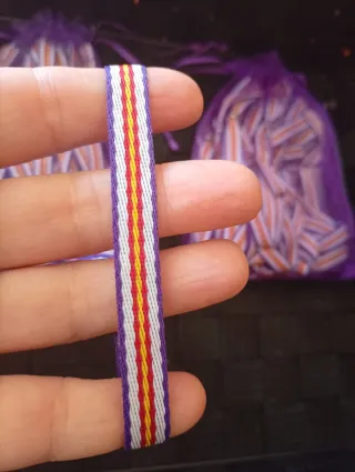 Pulseras tela Real Madrid. Ajustable.Hechas a mano