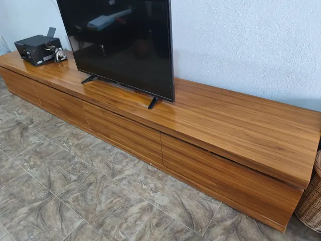 Mueble TV madera marrón