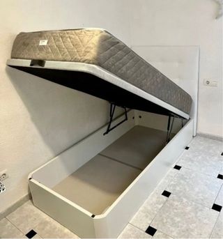 Canapé canapé canapé canapé