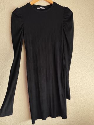 Vestido negro elástico Lefties Talla S