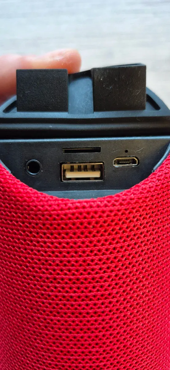 Altavoz Bluetooth Portátil Rojo