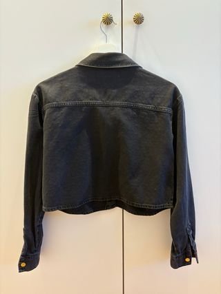 Chaqueta vaquera crop negra Zara - Talla S