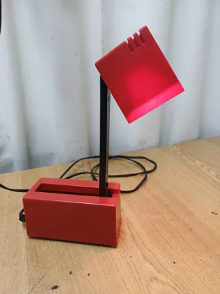Lampada da scrivania Kreo vintage rossa