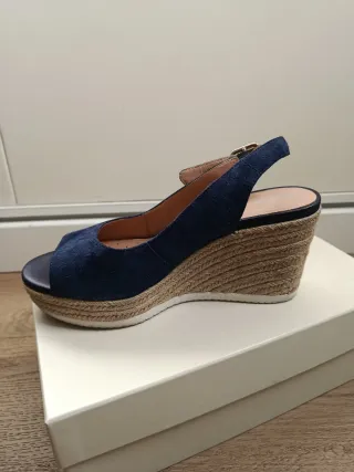 Sandalias con cuña Geox