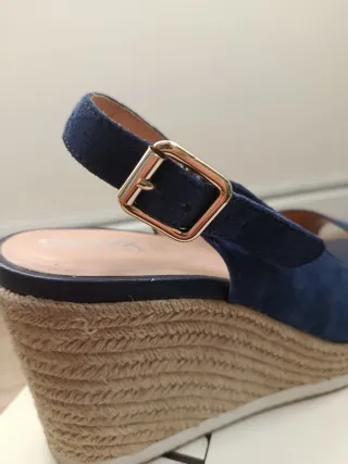 Sandalias con cuña Geox