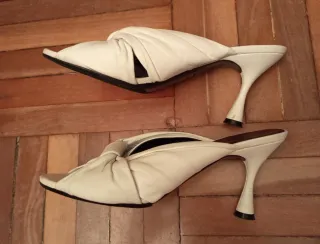 Tacones Balenciaga Blancos pre owned 39