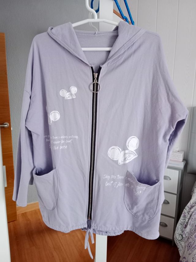 Sudadera Morada Talla Única con Dibujos