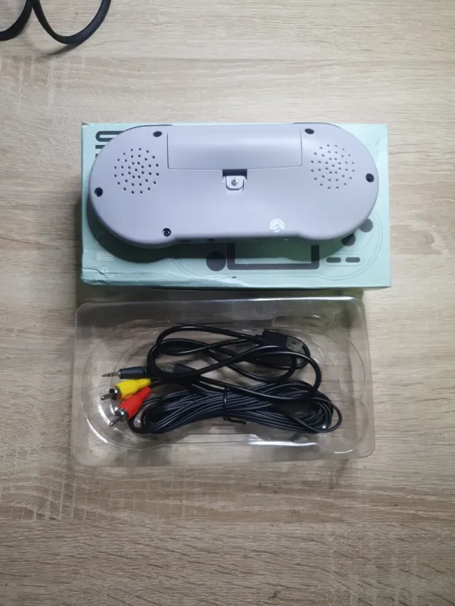 Consola SF 2000 con miles de juegos