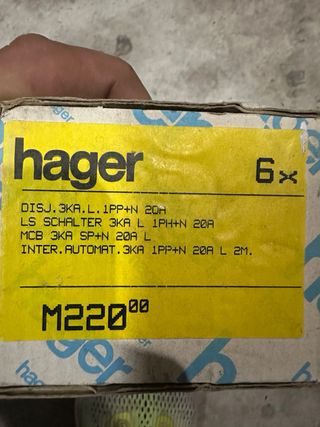 Interruptor magnetotérmico Hager 20A