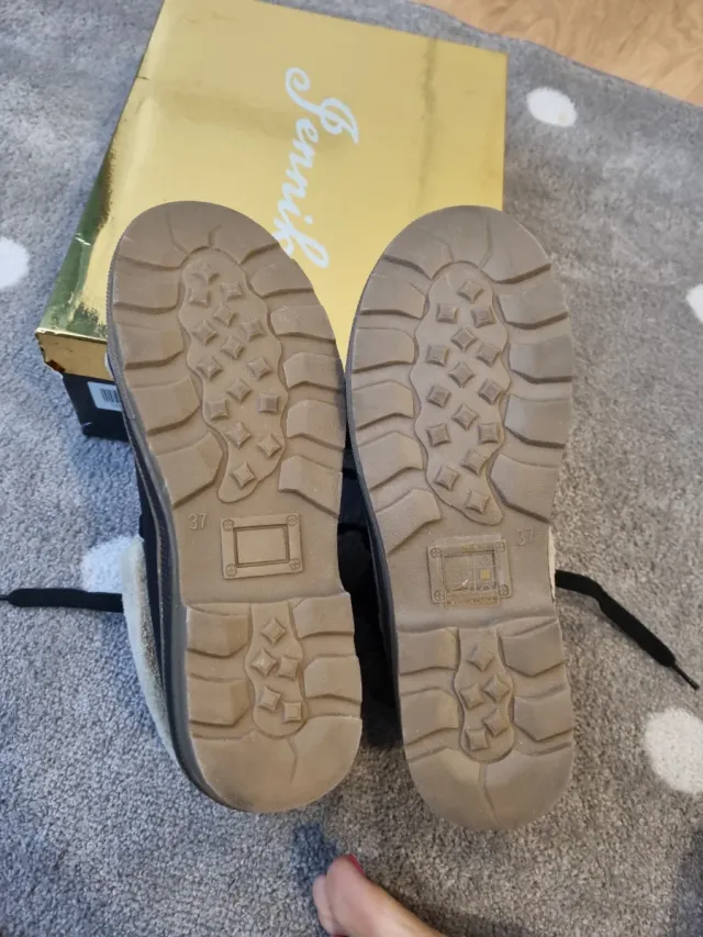 Botas invierno forradas cuadros talla 37