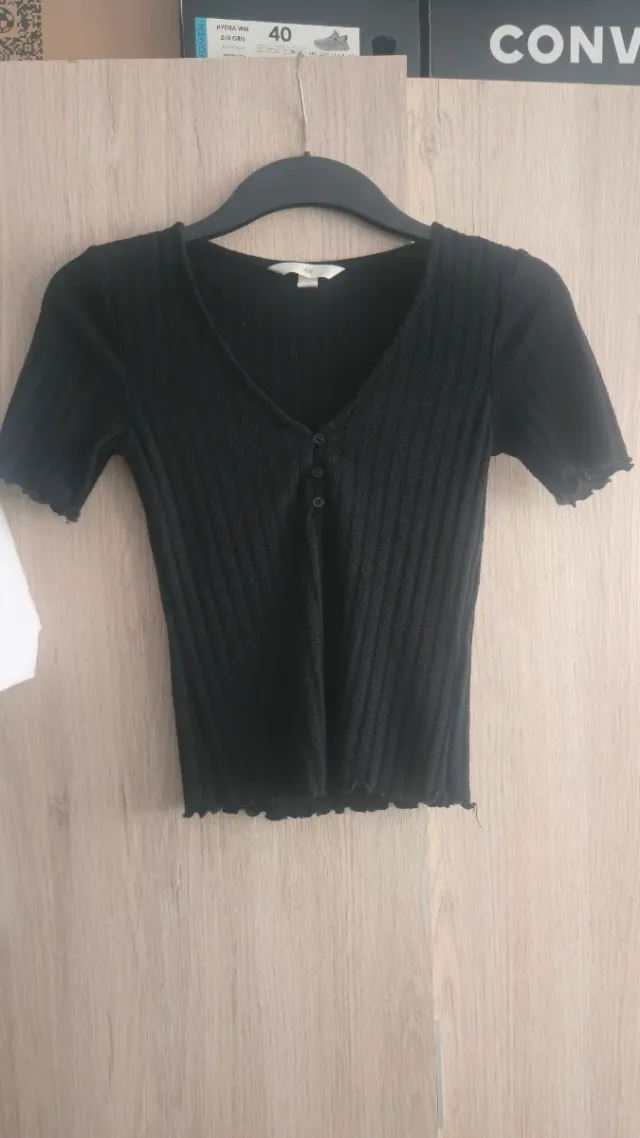 Camiseta negra manga corta