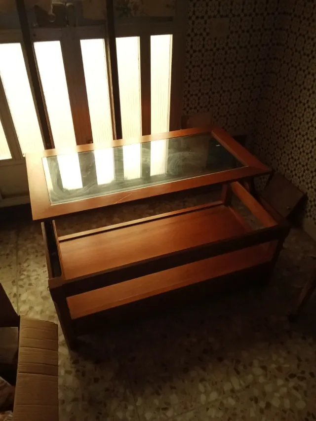Mesa auxiliar madera y cristal