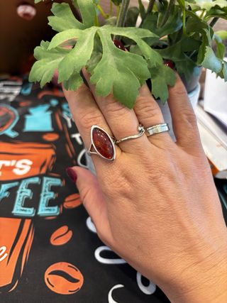 Anillo de ámbar y plata 925