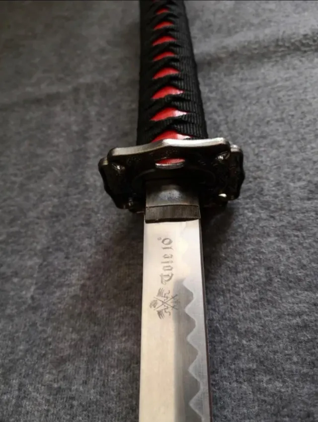 Katanero de mesa madera barnizada