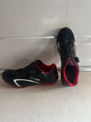 Zapatillas Ciclismo TKX Negras y Rojas
