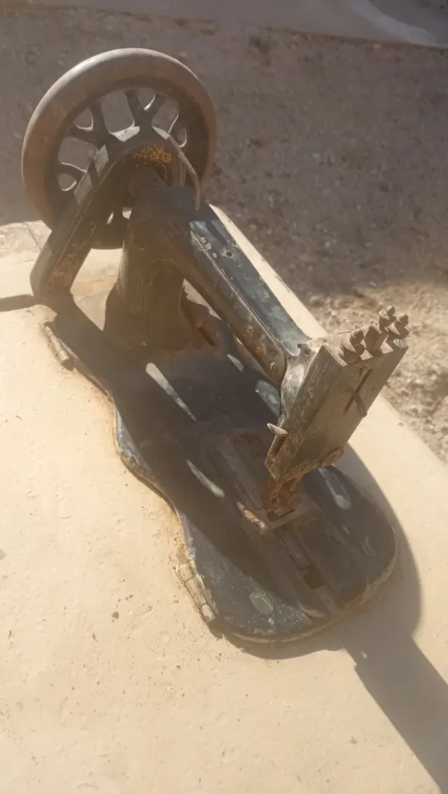 Máquina de coser antigua