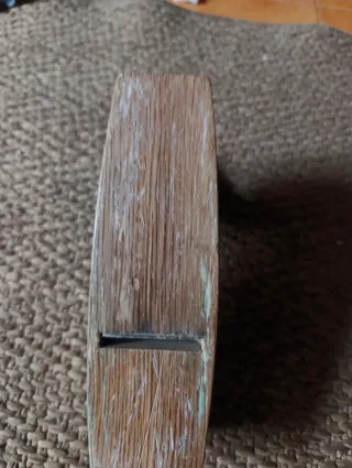 Cepillo de carpintero antiguo