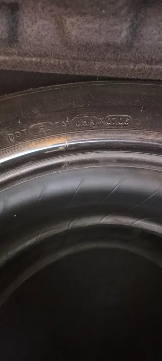 2 Ruedas Michelin 195/65 R15 prácticamente nuevas