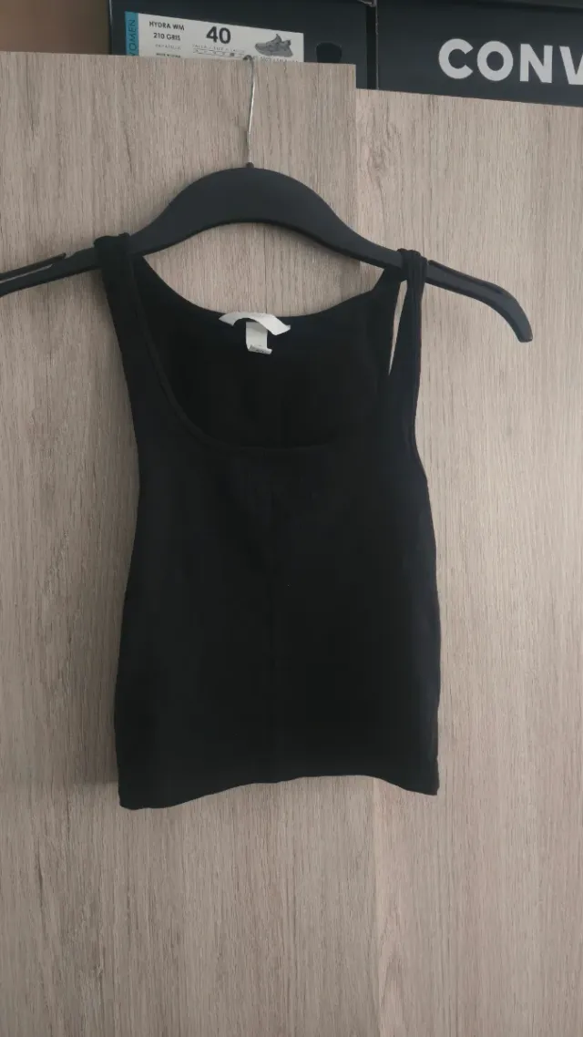 Camiseta tirantes negra