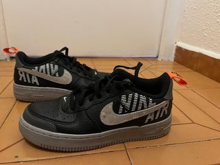Nike Air Force 1 Negras y Grises