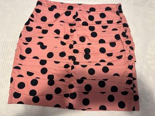 Falda mini lunares rosa y negra