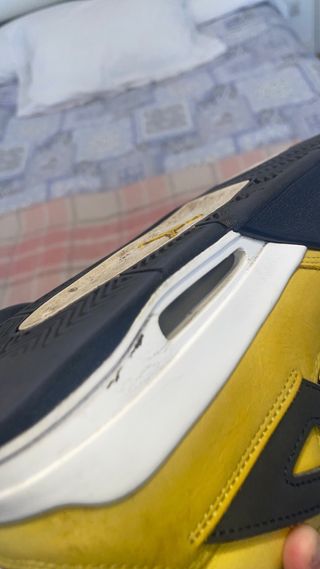 Scarpe Jordan 4 Giallo/Nero Taglia 43 LEGIT