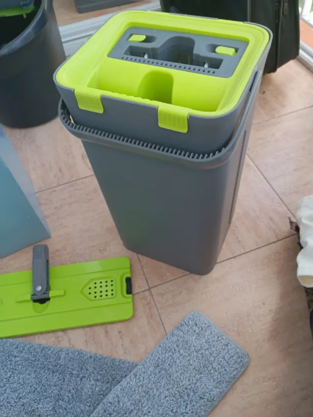 Cubo para mopa con escurridor