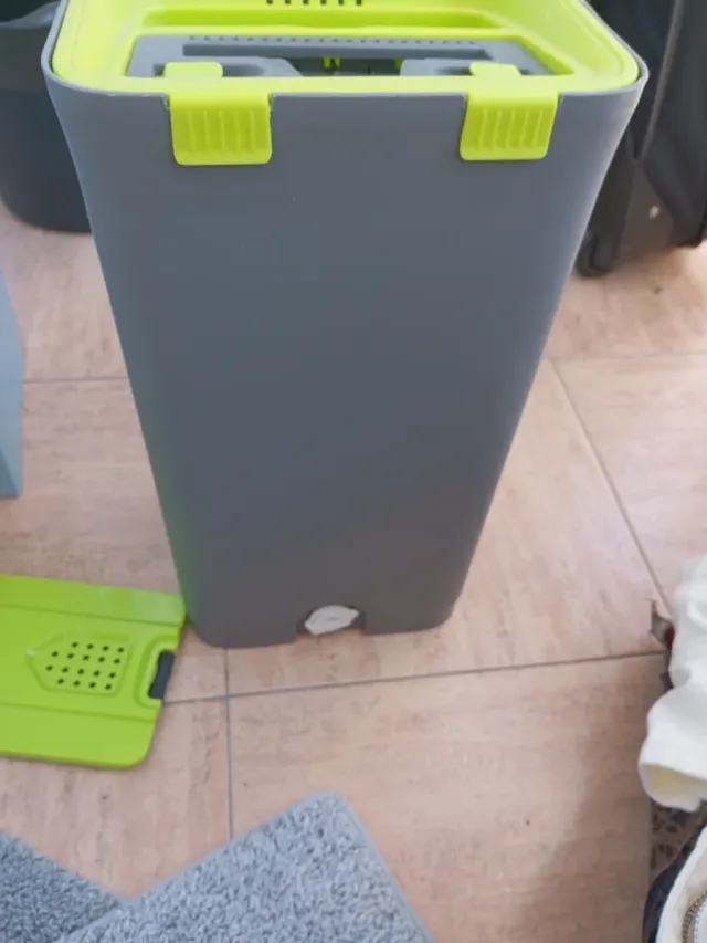 Cubo para mopa con escurridor