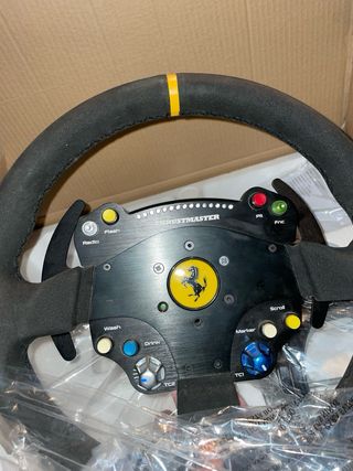 Simulatore Simracing Completo con Volante e Cockpit