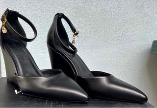 Scarpe con tacco a zeppa nere