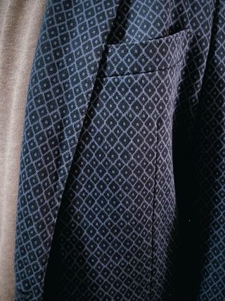 Americana azul hombre con estampado