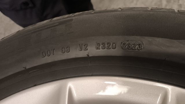 4 Ruedas + Llantas BMW 245/50 R18 100Y fecha 2023