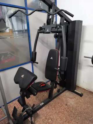 Máquina de musculación Adidas
