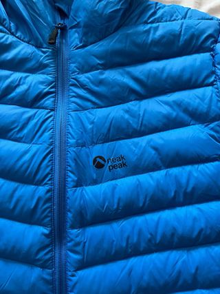 Chaqueta Neak Peak Azul Es una L de niño,no adulto