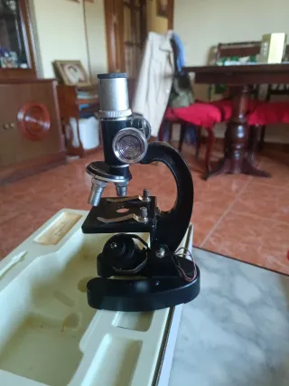 Microscopio educativo