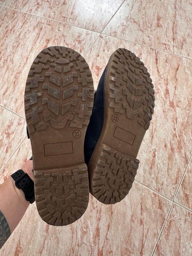 Botas niño talla 33