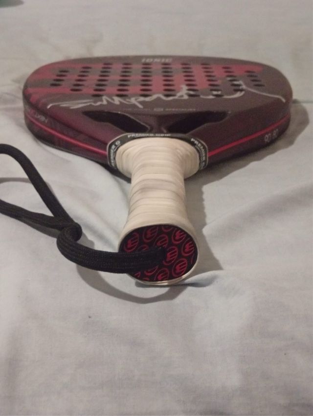 Pala de pádel bullpadel ionic power
