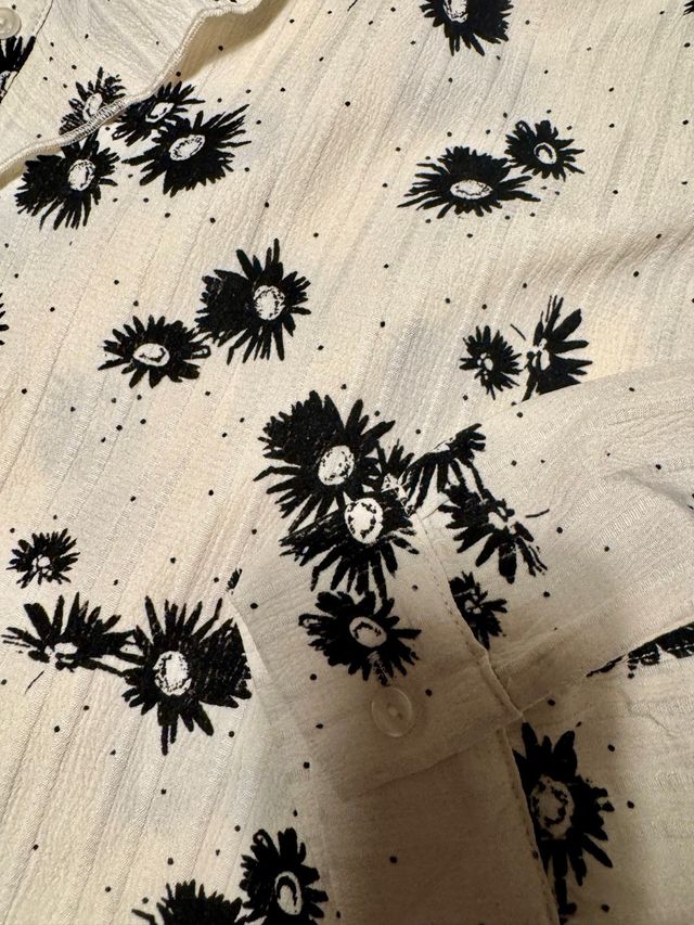 Camisa de manga larga con estampado floral