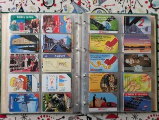 220 Schede Telefoniche Italia e Monete