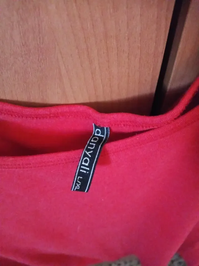 Camiseta roja manga corta