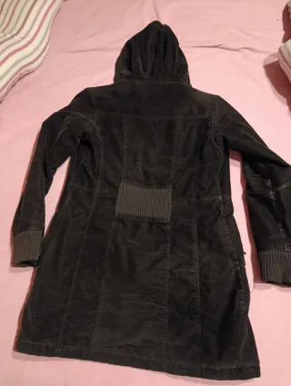 Abrigo Bershka Negro Talla S