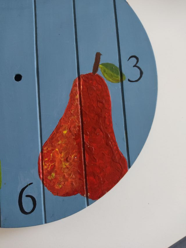 Reloj de madera, exclusivo, pintado a mano