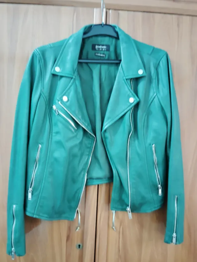 Cazadora Piel Stradivarius Verde Talla M