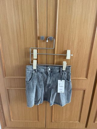 Falda vaquera Zara gris rayas XS