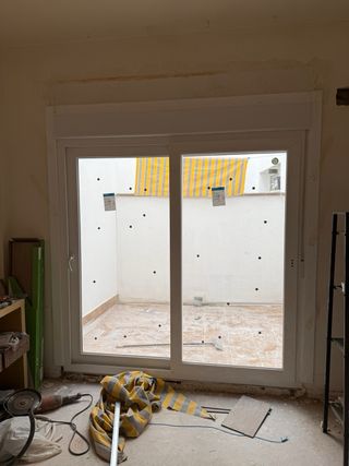 Puerta PVC Cortizo A ESTRENAR